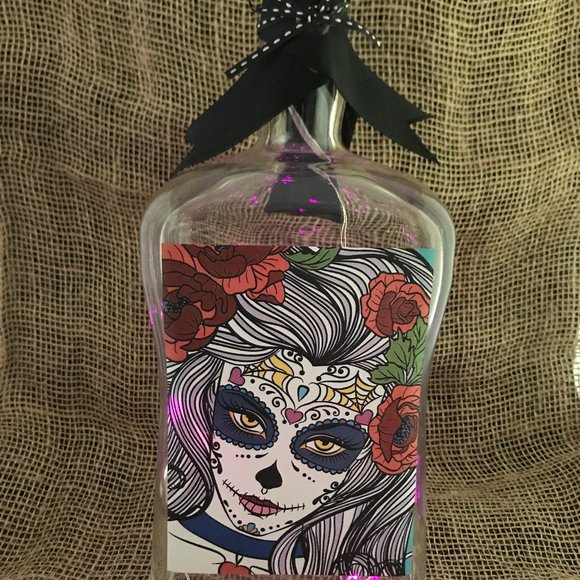 La Catrina Ornamental Light - Picture 3 of 3